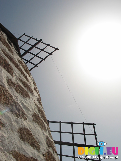 27710 Sun through blades of Molino (windmill) de Tefia